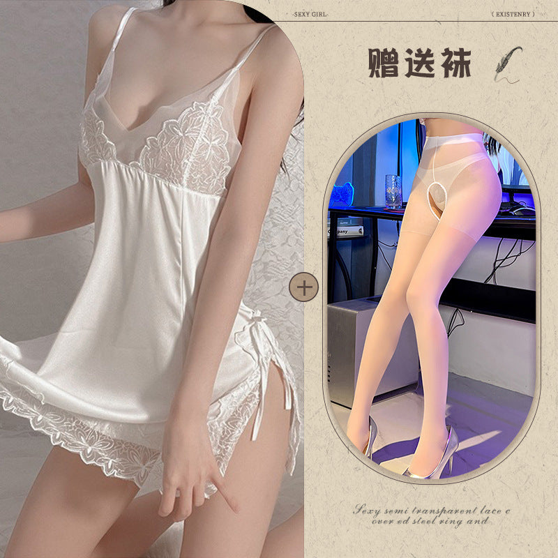 Silid-tulugan na Satin Chemise