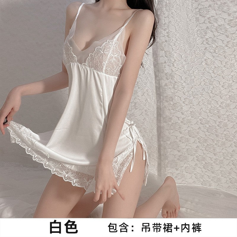 Silid-tulugan na Satin Chemise