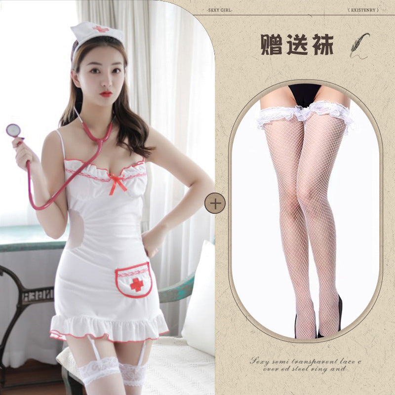 Naka-backless na Nurse Cosplay