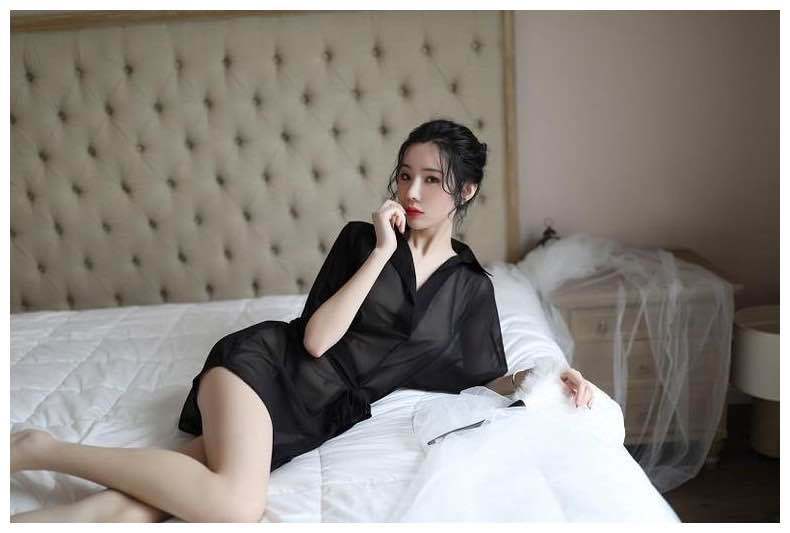 Transparent na Robe Set