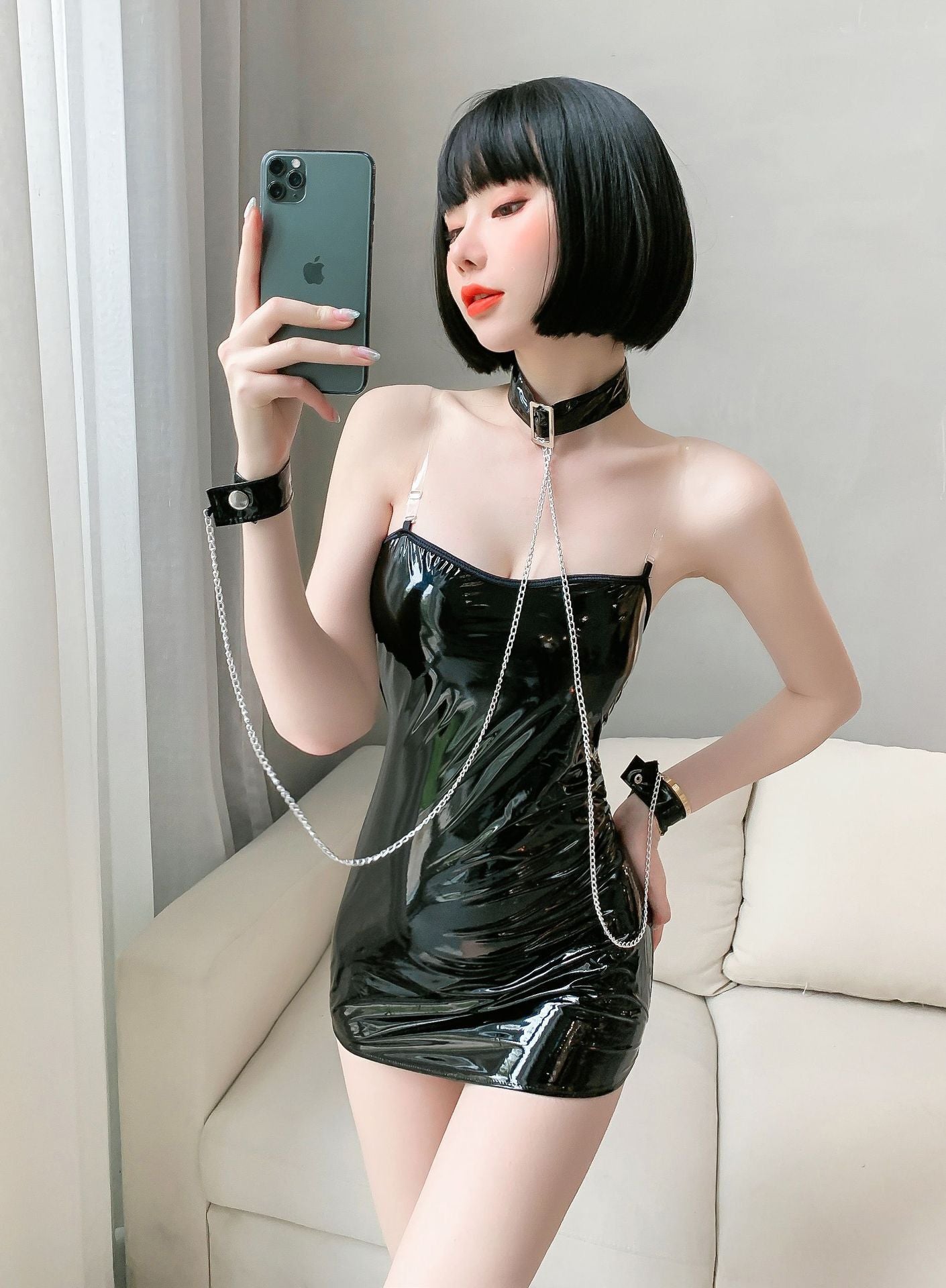 Latex Domination Set