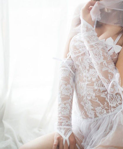 Lace Gloves & Sleeves Set