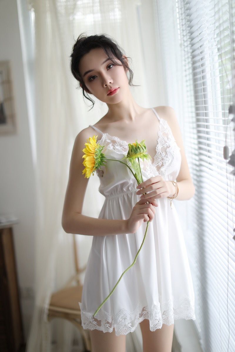 Embroidered Lace Chemise Set