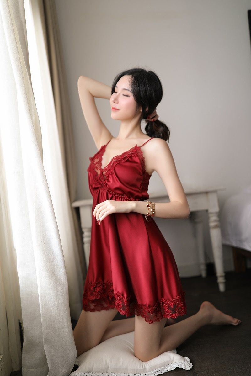 Embroidered Lace Chemise Set