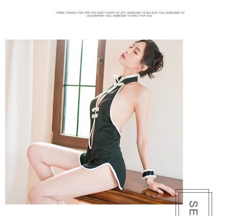 High-Slit Qipao Dress